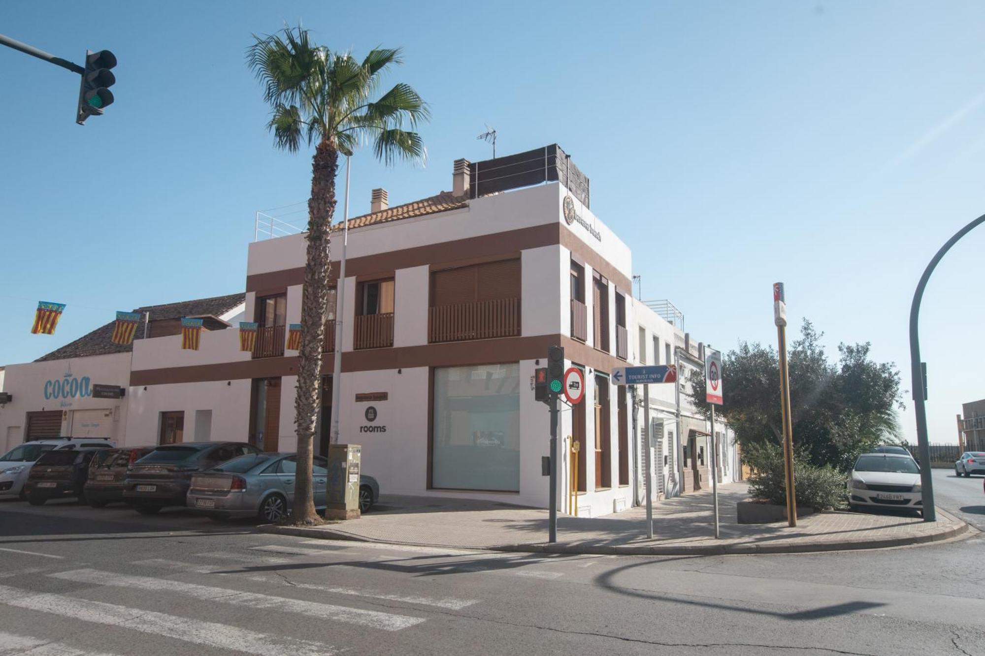 Banana Beach Patacona Rooms Alboraia Bagian luar foto
